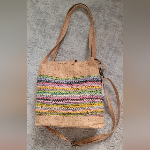 Vegan cork and raphia shoulder purse - Picture 3 of 14